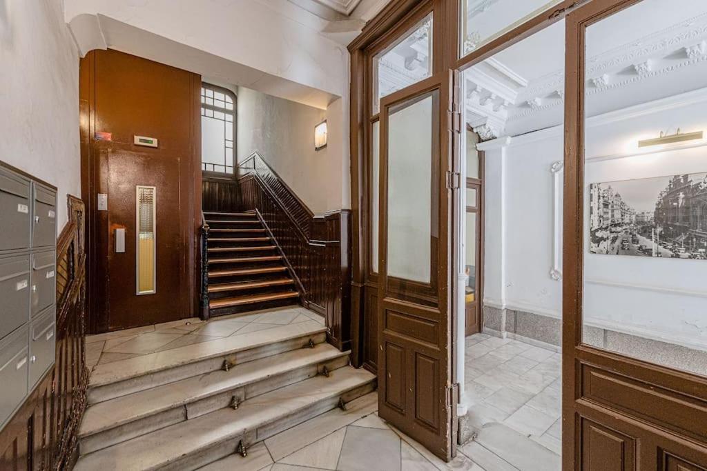 Tranquilo Apartamento En Chueca In2Iz5 Мадрид Экстерьер фото