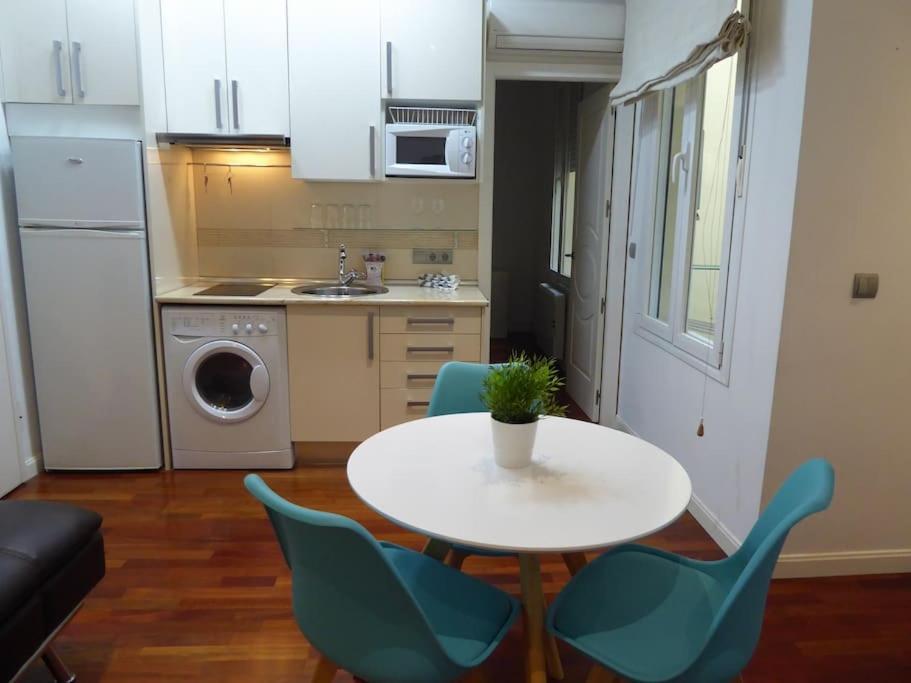 Tranquilo Apartamento En Chueca In2Iz5 Мадрид Экстерьер фото