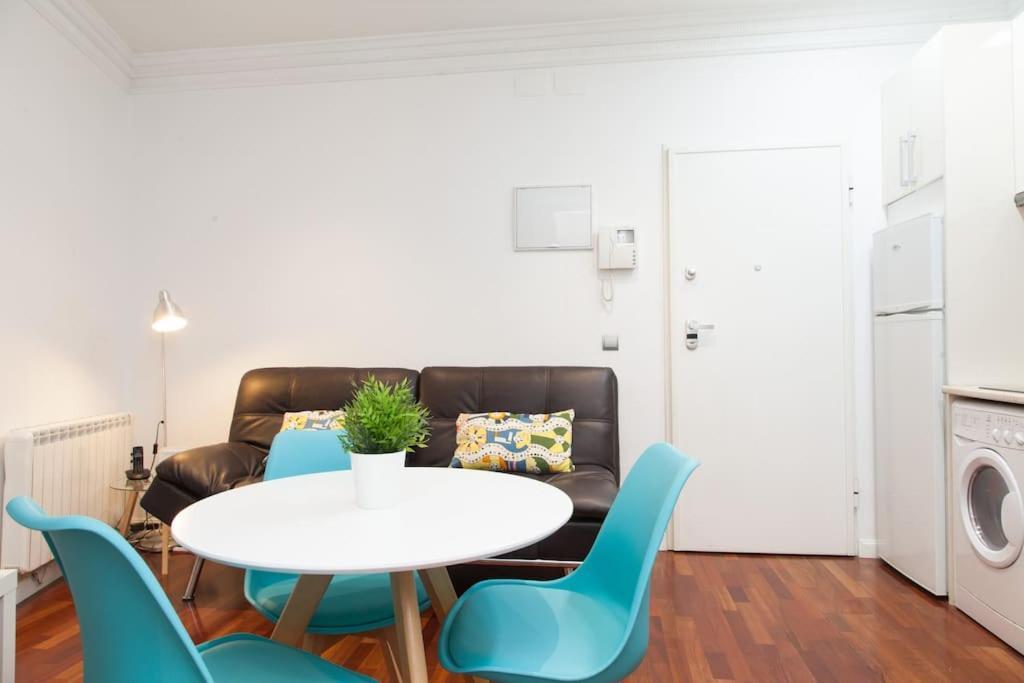Tranquilo Apartamento En Chueca In2Iz5 Мадрид Экстерьер фото
