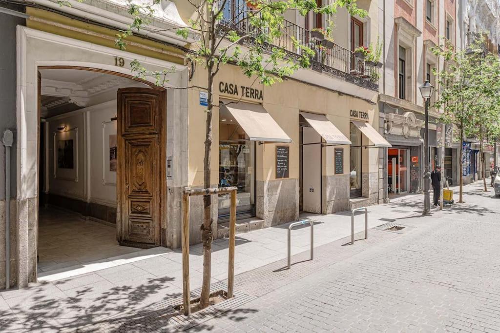 Tranquilo Apartamento En Chueca In2Iz5 Мадрид Экстерьер фото